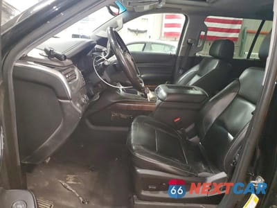 Zdjęcie 7 z 13 samochodu: 2020 CHEVROLET SUBURBAN K1500 LT VIN:1GNSKHKC9LR252037 - miniatura