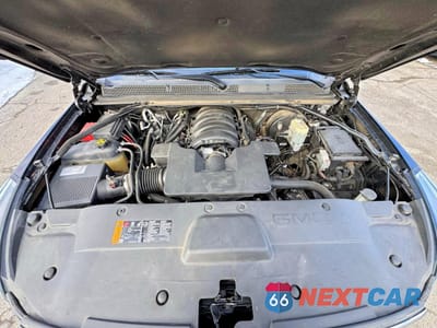 Zdjęcie 7 z 10 samochodu: 2020 GMC YUKON XL DENALI VIN:1GKS2HKJ7LR209862 - miniatura