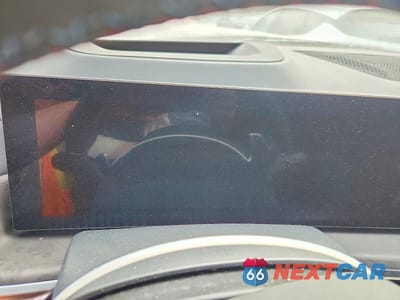 Zdjęcie 9 z 12 samochodu: 2026 BMW X7 M60I VIN:5UX33EM04T9023775 - miniatura