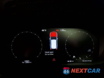 Zdjęcie 9 z 12 samochodu: 2019 VOLVO XC60 T5 R-DESIGN VIN:LYV102RM8KB236343 - miniatura