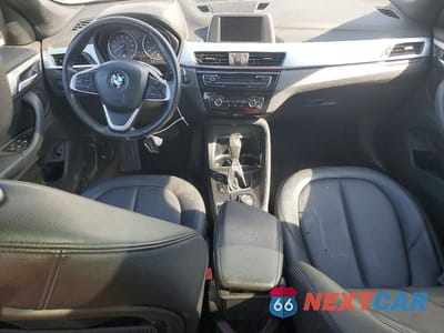 Zdjęcie 8 z 12 samochodu: 2017 BMW X1 XDRIVE28I VIN:WBXHT3C31H5F79084 - miniatura