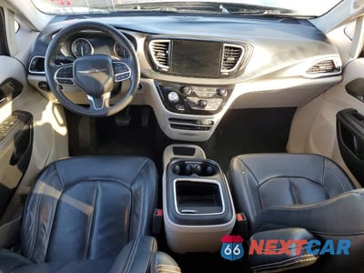 Zdjęcie 8 z 13 samochodu: 2022 CHRYSLER PACIFICA TOURING L VIN:2C4RC1BG4NR215408 - miniatura