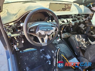 Zdjęcie 8 z 13 samochodu: 2022 GENESIS GV70 BASE VIN:KMUMCDTC3NU036607 - miniatura