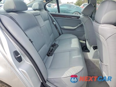 Zdjęcie 10 z 12 samochodu: 2001 BMW 325 I VIN:WBAAV33421FU87428 - miniatura