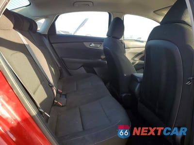 Zdjęcie 10 z 11 samochodu: 2019 KIA FORTE LXS VIN:3KPF24AD5KE080077 - miniatura