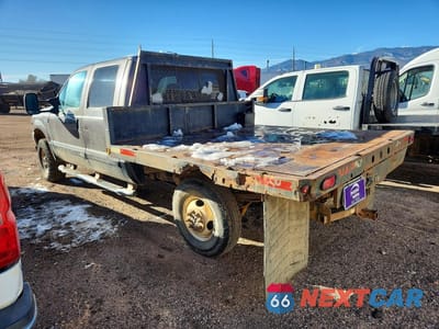 Drugie zdjęcie samochodu z przodu: 2003 FORD F250 FLATBED TRUCK VIN:1FTNW21S23EA53127 - miniatura