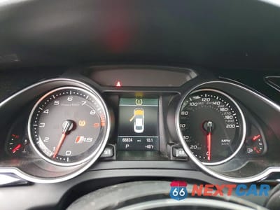 Zdjęcie 9 z 13 samochodu: 2014 AUDI RS5 VIN:WUAC6AFR5EA901456 - miniatura