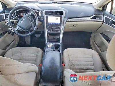 Zdjęcie 8 z 11 samochodu: 2019 FORD FUSION SE VIN:3FA6P0T96KR179668 - miniatura