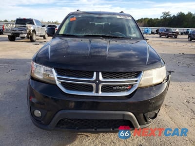 Piąte zdjęcie samochodu w środku: 2019 DODGE JOURNEY SE VIN:3C4PDCBB9KT863680 - miniatura