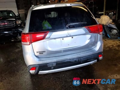 Zdjęcie 6 z 13 samochodu: 2016 MITSUBISHI OUTLANDER ES VIN:JA4AZ2A30GZ607319 - miniatura