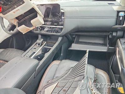 Zdjęcie 8 z 12 samochodu: 2024 NISSAN PATHFINDER PLATINUM VIN:5N1DR3DH8RC292836 - miniatura