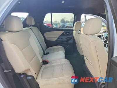 Zdjęcie 11 z 13 samochodu: 2023 CHEVROLET TRAVERSE LS VIN:1GNERFKW3PJ305083 - miniatura