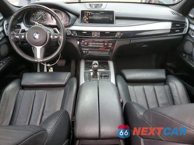 Zdjęcie 8 z 14 samochodu: 2016 BMW X5 XDRIVE50I VIN:5UXKR6C57G0J82359 - miniatura