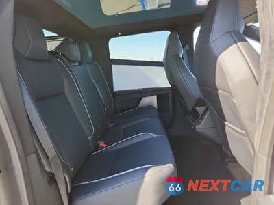 Zdjęcie 10 z 13 samochodu: 2025 TESLA CYBERTRUCK VIN:7G2CEHED3SA077467 - miniatura