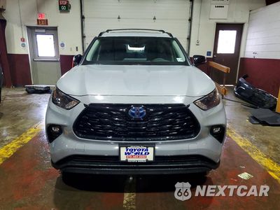 Piąte zdjęcie samochodu w środku: 2024 TOYOTA HIGHLANDER HYBRID XLE NIGHTSHADE VIN:5TDKBRCH6RS645402 - miniatura