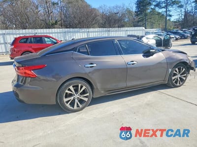 Trzecie zdjęcie samochodu z tyłu: 2017 NISSAN MAXIMA 3.5S VIN:1N4AA6APXHC371537 - miniatura