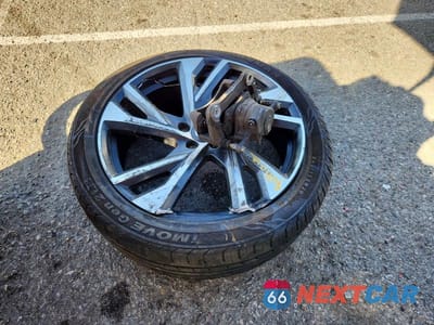 Zdjęcie 13 z 13 samochodu: 2019 VOLVO XC40 T5 R-DESIGN VIN:YV4162UM2K2110113 - miniatura