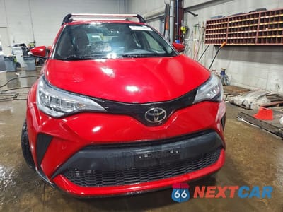 Piąte zdjęcie samochodu w środku: 2021 TOYOTA C-HR XLE VIN:NMTKHMBX1MR133368 - miniatura
