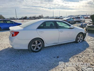 Trzecie zdjęcie samochodu z tyłu: 2014 TOYOTA CAMRY L VIN:4T1BF1FK0EU786576 - miniatura