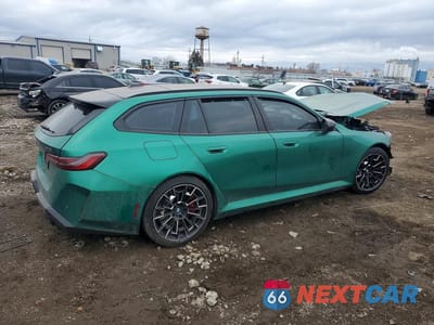 Trzecie zdjęcie samochodu z tyłu: 2026 BMW M5 TOURING VIN:WBS83GV00TCW64029 - miniatura