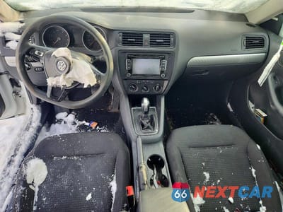 Zdjęcie 8 z 11 samochodu: 2015 VOLKSWAGEN JETTA BASE VIN:3VW2K7AJ1FM419674 - miniatura