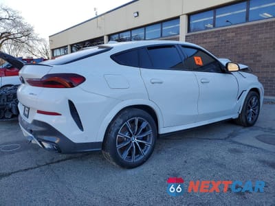 Trzecie zdjęcie samochodu z tyłu: 2026 BMW X6 XDRIVE40I VIN:5UX33EX08T9277372 - miniatura