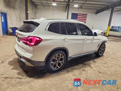 Trzecie zdjęcie samochodu z tyłu: 2022 BMW X3 XDRIVE30I VIN:WBX57DP09NN178663 - miniatura
