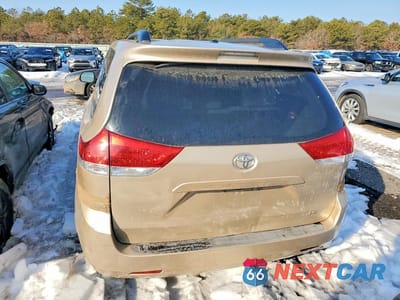 Zdjęcie 6 z 13 samochodu: 2011 TOYOTA SIENNA LE VIN:5TDKK3DC3BS027444 - miniatura