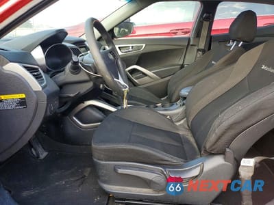 Zdjęcie 7 z 13 samochodu: 2015 HYUNDAI VELOSTER VIN:KMHTC6AD7FU239373 - miniatura