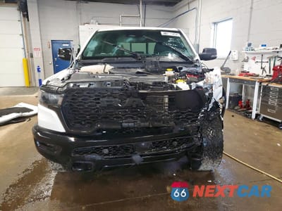 Piąte zdjęcie samochodu w środku: 2026 RAM 1500 REBEL VIN:1C6SRFLP9TN264293 - miniatura