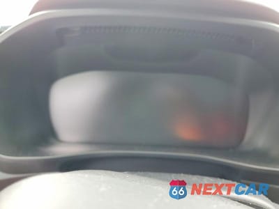 Zdjęcie 9 z 13 samochodu: 2020 VOLVO XC40 T5 R-DESIGN VIN:YV4162UM0L2337558 - miniatura