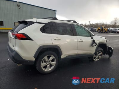 Trzecie zdjęcie samochodu z tyłu: 2021 TOYOTA RAV4 VIN:2T3B6RFV9MW029125 - miniatura