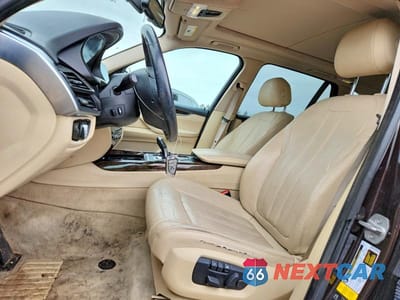 Zdjęcie 7 z 12 samochodu: 2015 BMW X5 XDRIVE35I VIN:5UXKR0C51F0P08223 - miniatura