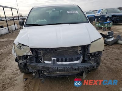Piąte zdjęcie samochodu w środku: 2014 DODGE GRAND CARAVAN SE VIN:2C4RDGBG1ER354203 - miniatura