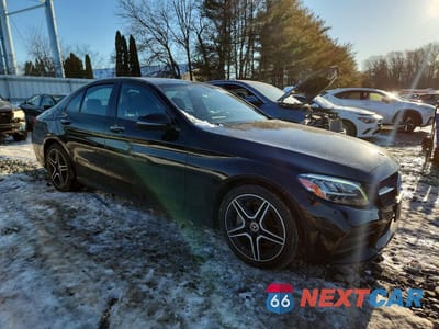 Czwarte zdjęcie samochodu z boku: 2019 MERCEDES-BENZ C 300 4MATIC VIN:55SWF8EB2KU293128 - miniatura