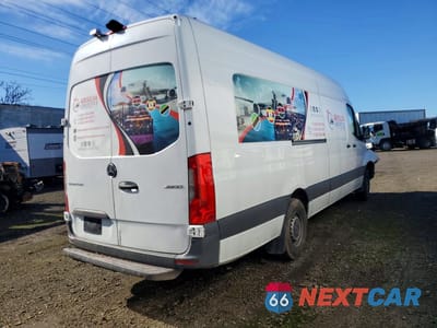 Trzecie zdjęcie samochodu z tyłu: 2020 MERCEDES BENZ SPRINTER 2500 DELIVERY VAN VIN:W1W4EDHY9LT020078 - miniatura