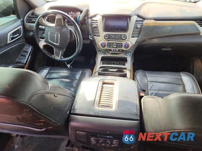 Zdjęcie 8 z 12 samochodu: 2017 GMC YUKON XL DENALI VIN:1GKS1HKJ9HR187163 - miniatura
