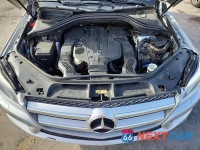Zdjęcie 12 z 13 samochodu: 2016 MERCEDES-BENZ GL 450 4MATIC VIN:4JGDF6EE7GA668210 - miniatura
