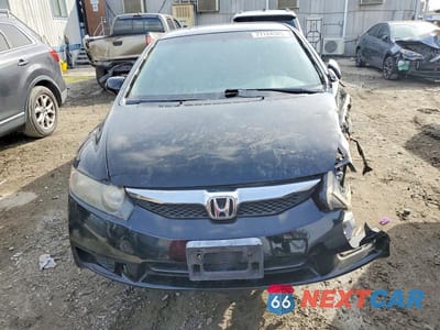 Piąte zdjęcie samochodu w środku: 2009 HONDA CIVIC LX VIN:2HGFA16599H319777 - miniatura