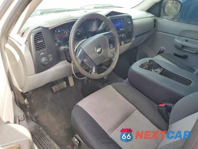 Zdjęcie 8 z 12 samochodu: 2007 CHEVROLET SILVERADO K1500 VIN:1GCEK14C27Z584269 - miniatura