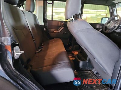 Zdjęcie 10 z 12 samochodu: 2018 JEEP WRANGLER UNLIMITED SPORT VIN:1C4BJWDG5JL911392 - miniatura