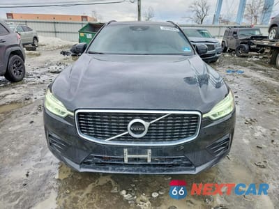Piąte zdjęcie samochodu w środku: 2020 VOLVO XC60 T5 R-DESIGN VIN:YV4102RM8L1417643 - miniatura