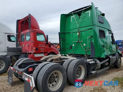 Czwarte zdjęcie samochodu z boku: 2019 VOLVO VN VNL VIN:4V4NC9EH3KN211185 - miniatura