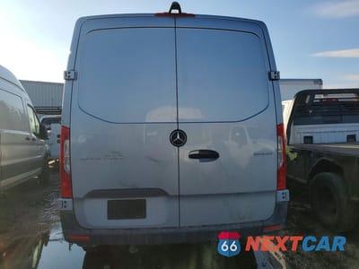 Zdjęcie 6 z 12 samochodu: 2025 MERCEDES BENZ SPRINTER 2500 DELIVERY VAN VIN:W1Y4KBHY0ST196598 - miniatura