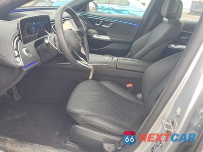 Zdjęcie 7 z 11 samochodu: 2025 MERCEDES-BENZ E 350 4MATIC VIN:W1KLF4HB3SA093849 - miniatura