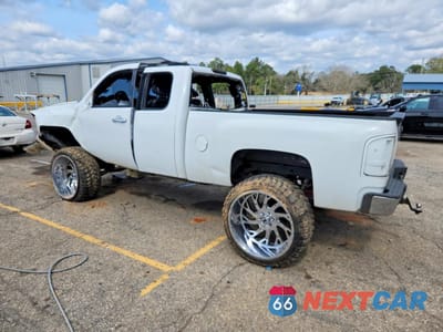 Drugie zdjęcie samochodu z przodu: 2013 CHEVROLET SILVERADO K1500 LT VIN:1GCRKSE7XDZ107996 - miniatura