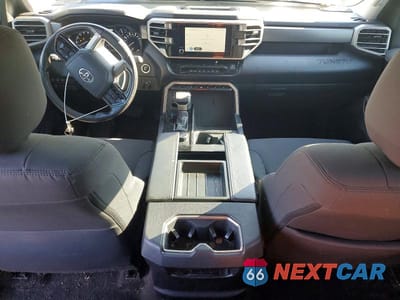 Zdjęcie 8 z 11 samochodu: 2023 TOYOTA TUNDRA DOUBLE CAB SR VIN:5TFLA5DA2PX062947 - miniatura