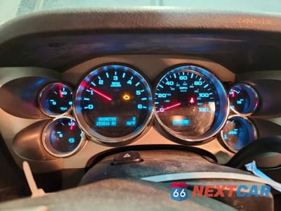 Zdjęcie 9 z 12 samochodu: 2011 CHEVROLET SILVERADO K1500 LT VIN:3GCPKSE34BG375024 - miniatura