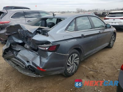 Trzecie zdjęcie samochodu z tyłu: 2021 VOLKSWAGEN JETTA SEL PREMIUM VIN:3VWG57BU4MM069153 - miniatura