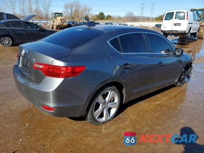 Trzecie zdjęcie samochodu z tyłu: 2013 ACURA ILX 20 TECH VIN:19VDE1F79DE006611 - miniatura